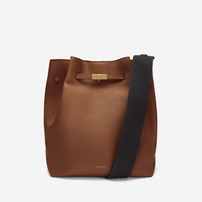 Demellier | The New York Large Bucket | Tan Small Grain | Canada Outlet