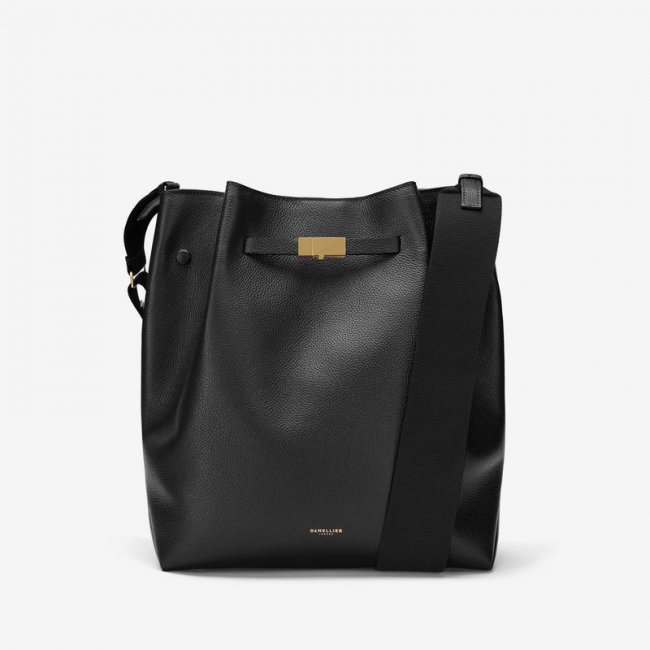 Demellier | The New York Large Bucket | Black Small Grain | Canada Outlet