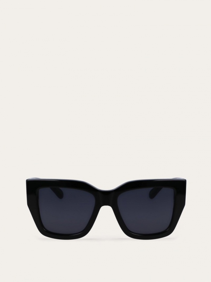 Ferragamo Women's Sunglasses - Black | Quick Ship!