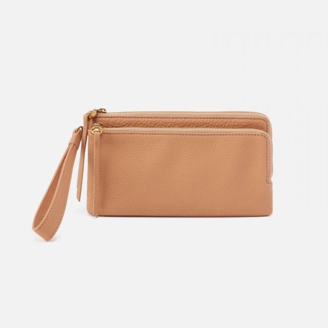 Hobo Women's Dayton Wristlet in Pebbled Leather - Sandstorm | New Arrivals