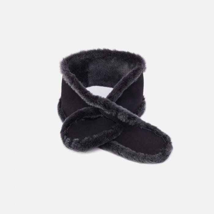 Hobo Women's Snug Pull Thru Scarf in Aston Leather - Black | New Arrivals