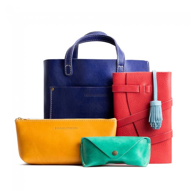 Portland Medium Crossbody Mystery Box - Medium Tote + 4 Items