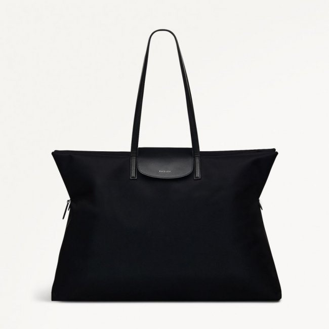 Radley London Quick Ship Women's Pocket Essentials - Large Ziptop Shoulder - Black  Radley London Quick Ship Women's Pocket Essentials - Large Ziptop Shoulder - Black